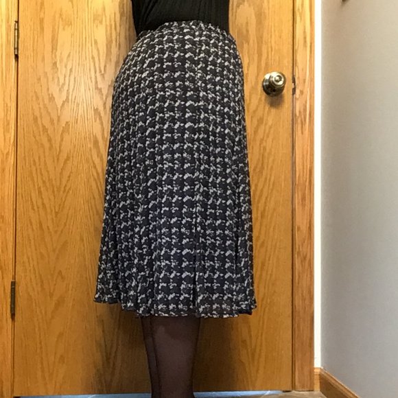 Sag Harbor - Blue, black, grey lightweight skirt - Picture 3 of 7